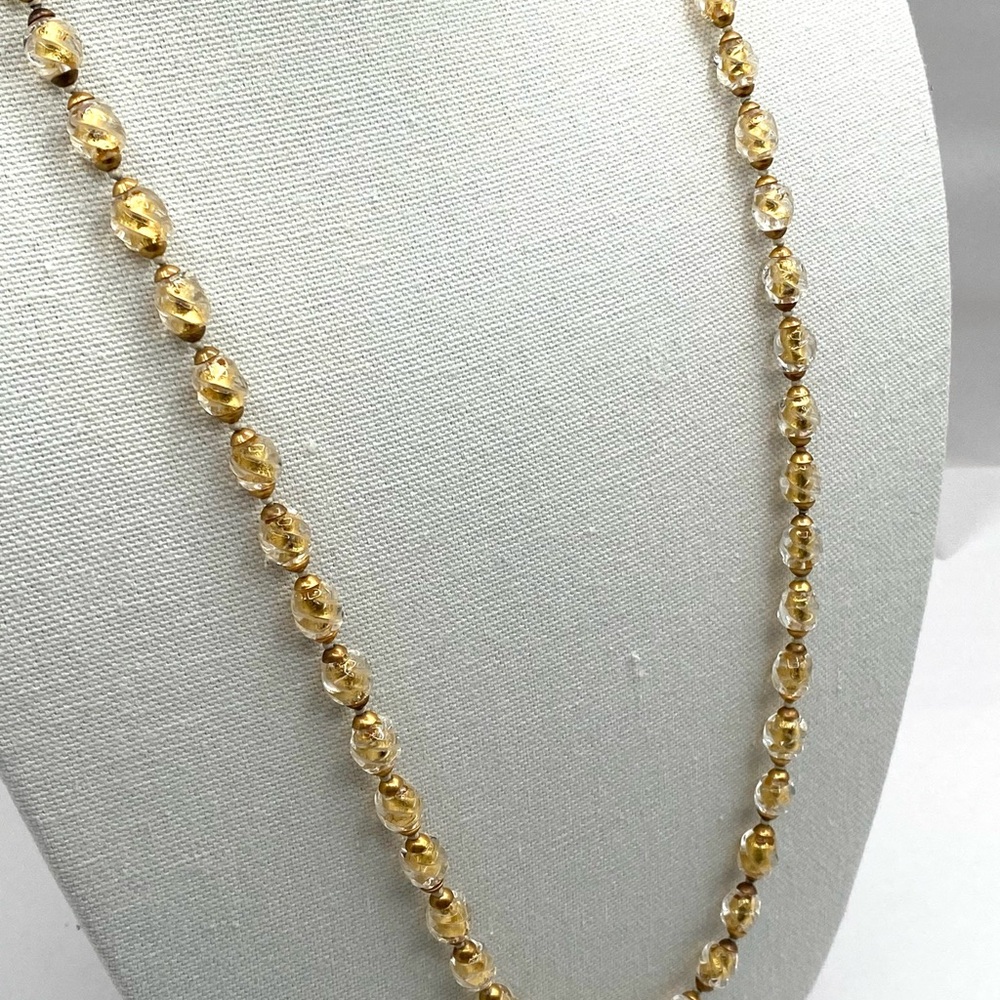Vintage Art Deco Gold Foil Art Glass Necklace - Picture 6 of 12